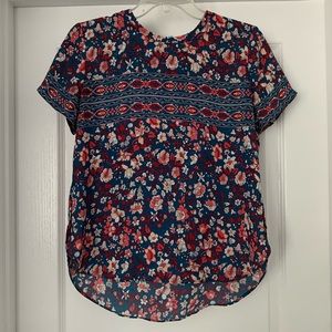 Short sleeve top